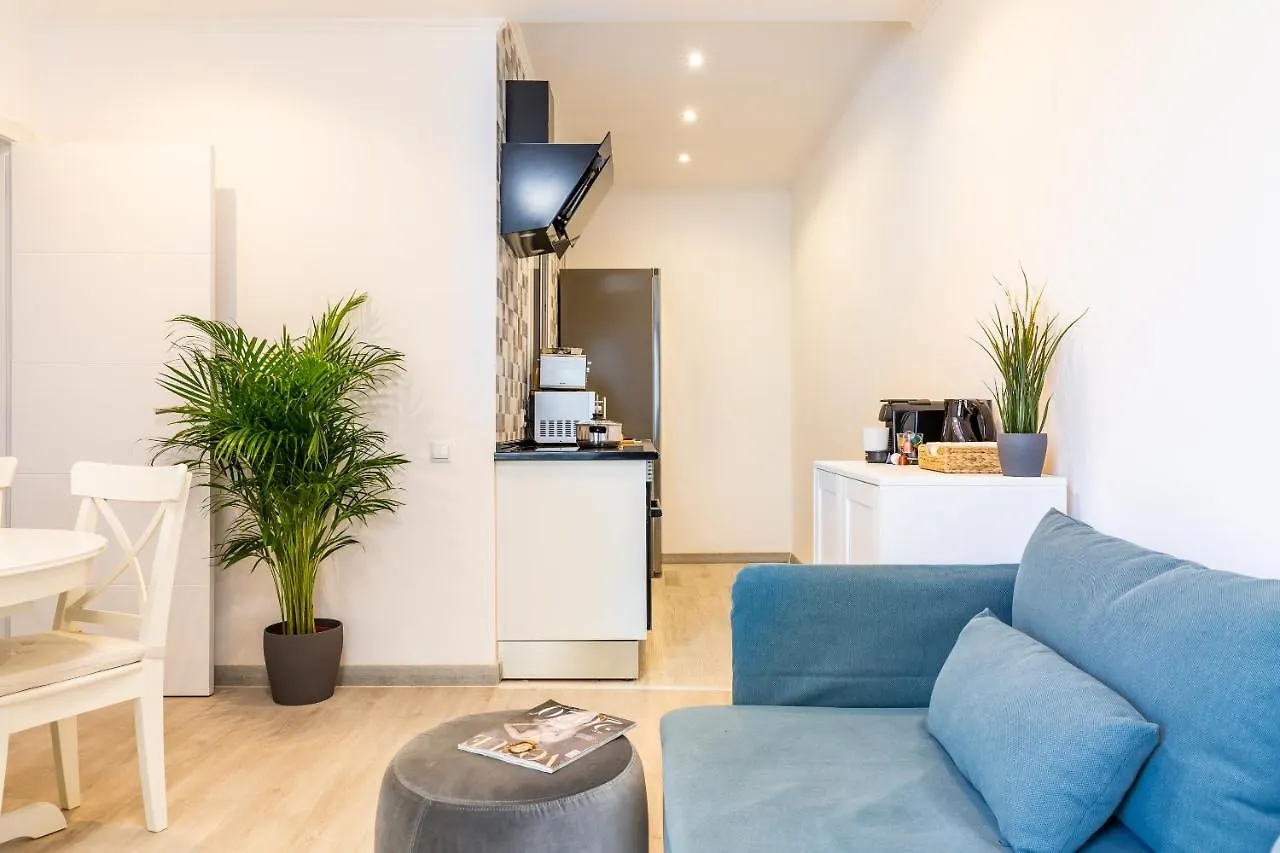 3Br - 2Bh Apartment With Nice Sagrada Familia Views 0*, Barcelona Spain