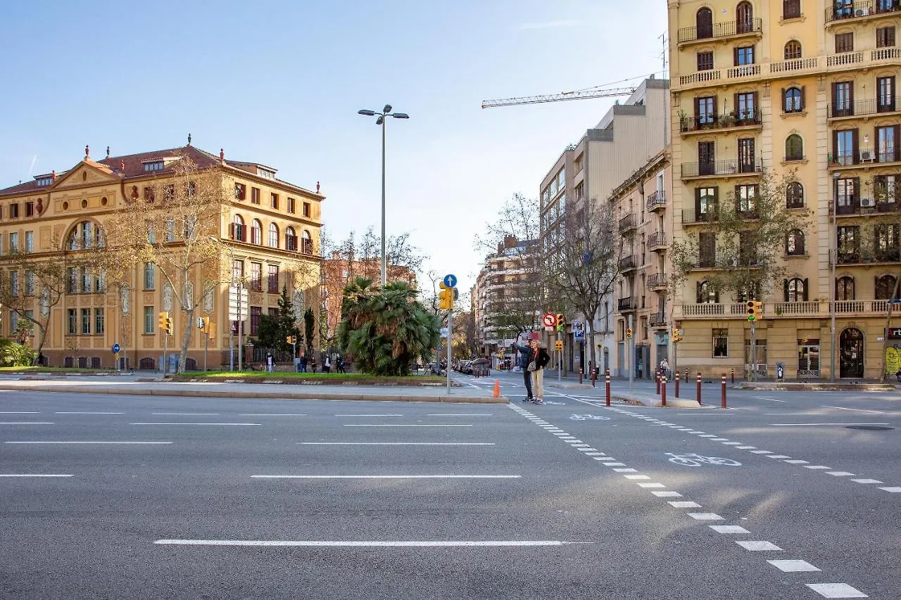 3Br - 2Bh Apartment With Nice Sagrada Familia Views